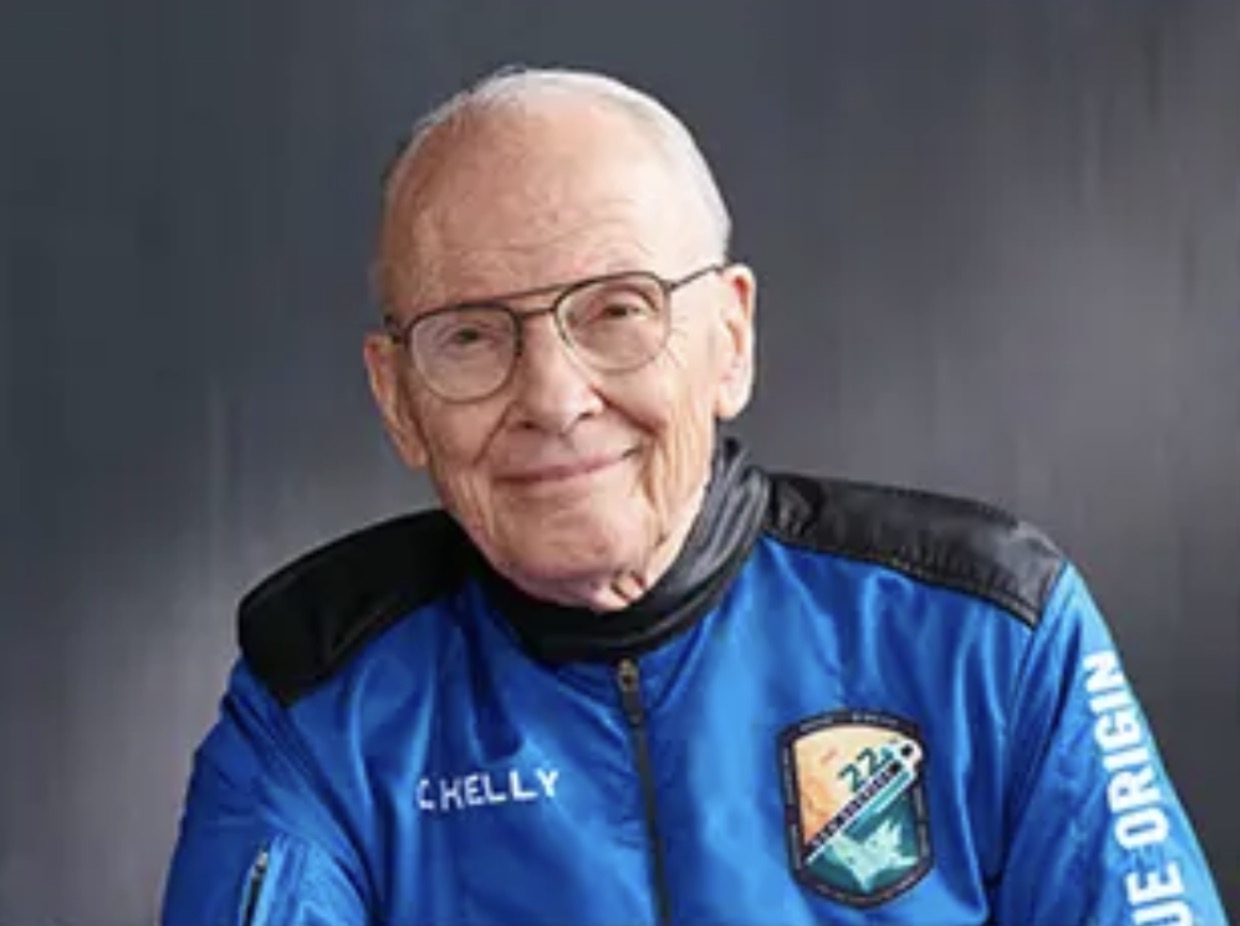 Dr. Clinton W. Kelly III logo